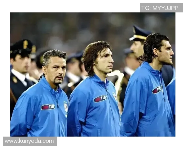 荷兰金发足球明星的传奇故事与辉煌成就揭秘